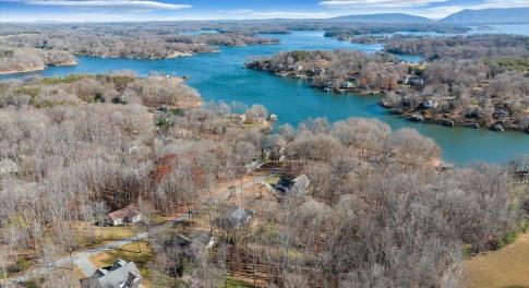 Lot 8, Leeward Drive