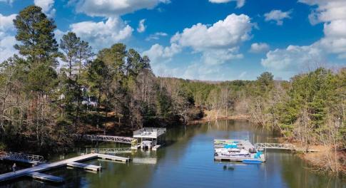 f9556253-61c7-4ca2-93a4-f883d8788a36