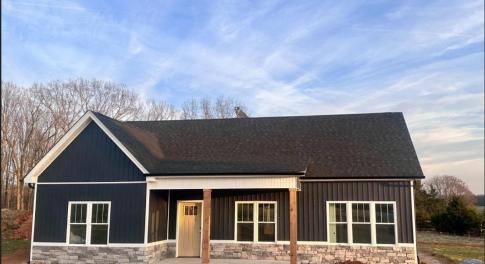 This picture is from a previous build of the same floorplan. Some finishes and colors may vary.