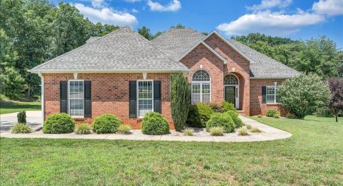 All brick exterior with gorgeous curb appeal!