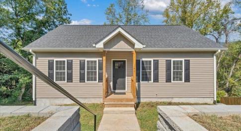 With its like-new condition, flexible living space, scenic surroundings, and convenient location, 142 Chenault Street is an incredible opportunity to own a nearly new home in the heart of Buchanan. Schedule your showing today and experience all this exceptional property has to offer!